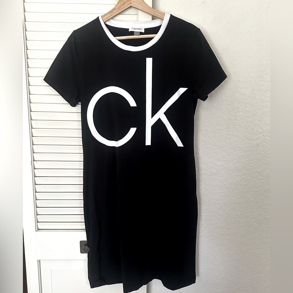 Women’s Calvin Klein T-Shirt Dress, Size Medium